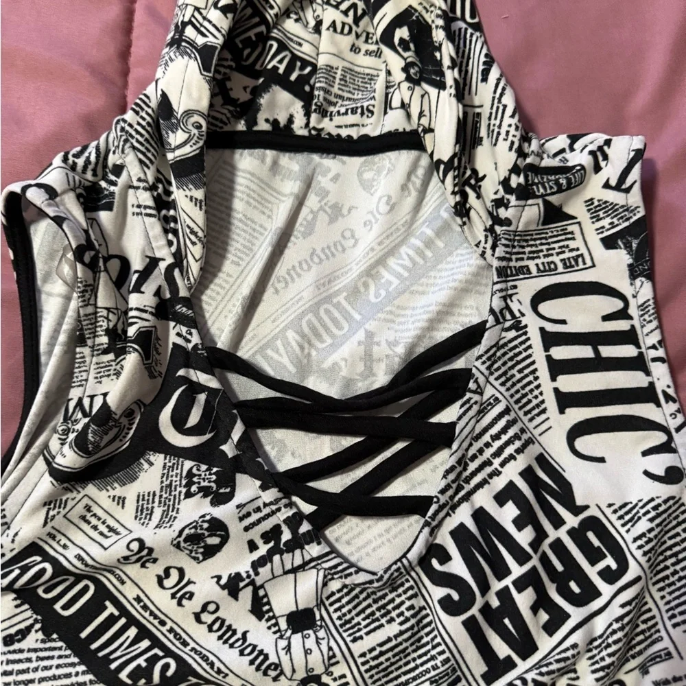 Hooded Chic Black and White Newspaper Print Dress - Picture 6 of 6